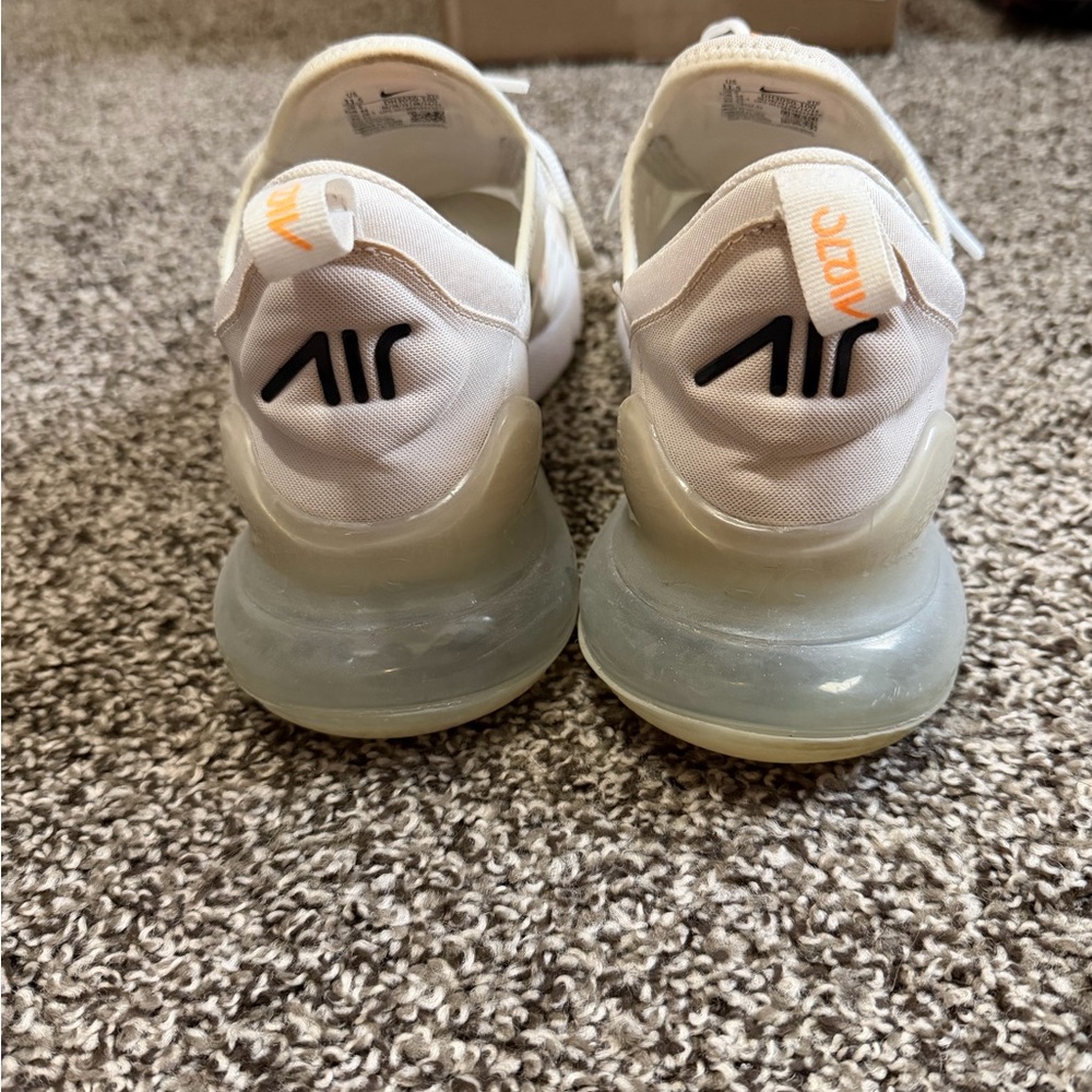 Women’s Nike Air Max 270 - Picture 4 of 6